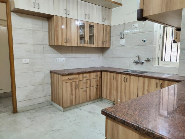 Kitchen, vasant kunj 4 Bedroom 1900 Sq.Ft. Apartment In Vasant Kunj Delhi 9516638