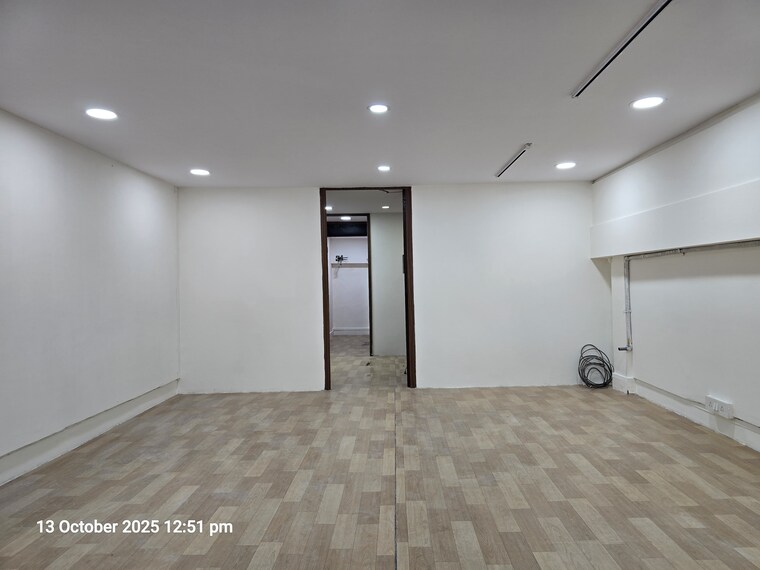 Team Area, surana-wadala Commercial Office Space 830 Sq.Ft. In Wadala Mumbai 9516684