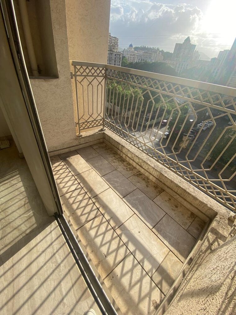 Balcony, hiranandani-astra 2 Bedroom 950 Sq.Ft. Apartment In Ghodbunder Road Thane 9516715