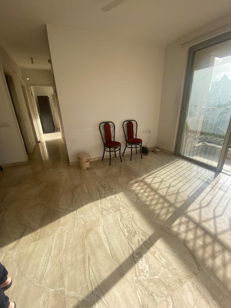 2 BHK + Extra Room Apartment For Rent in Hiranandani Astra