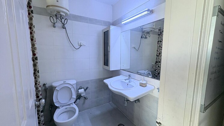 Attached Bathroom, omaxe-the-nile 2 Bedroom 1600 Sq.Ft. Apartment In Sector 49 Gurgaon 9516887