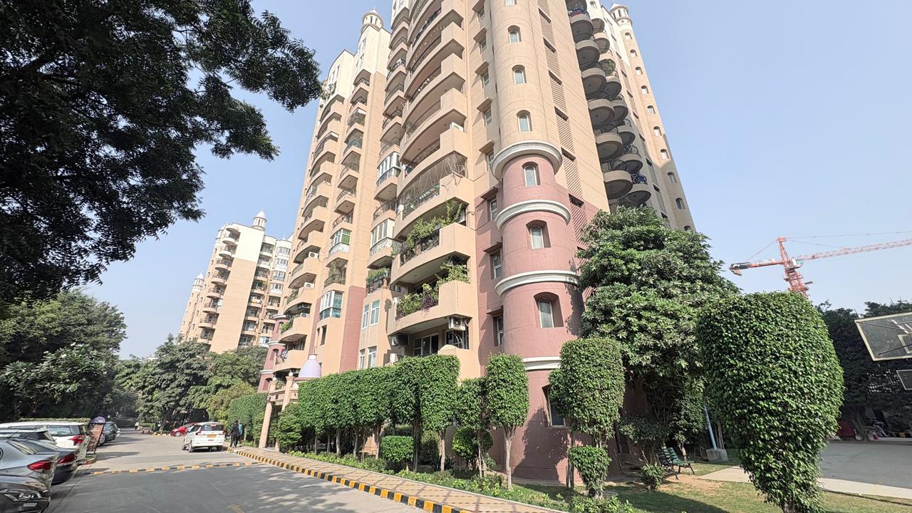 2 BHK + Pooja Room Apartment For Rent in Omaxe The Nile