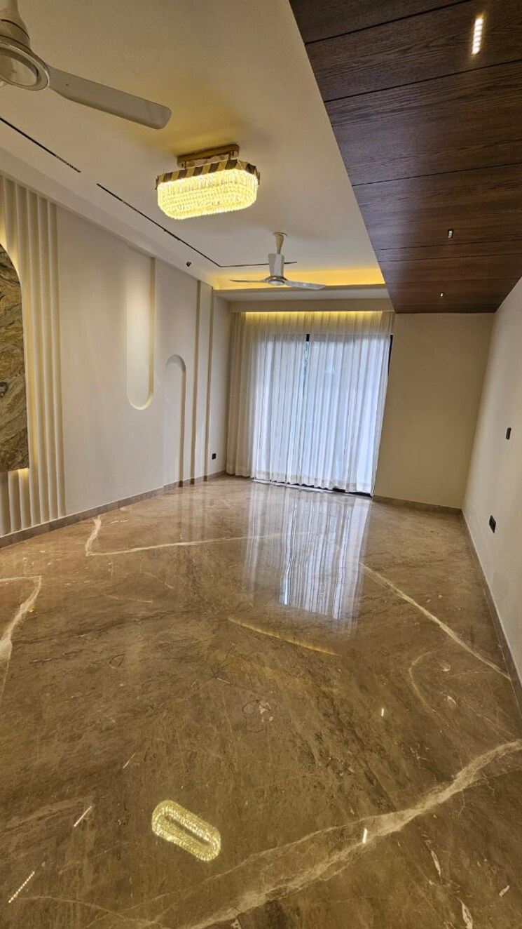 Room, unitech-south-city-ii 4 Bedroom 3240 Sq.Ft. Builder Floor In Sector 50 Gurgaon 9516820