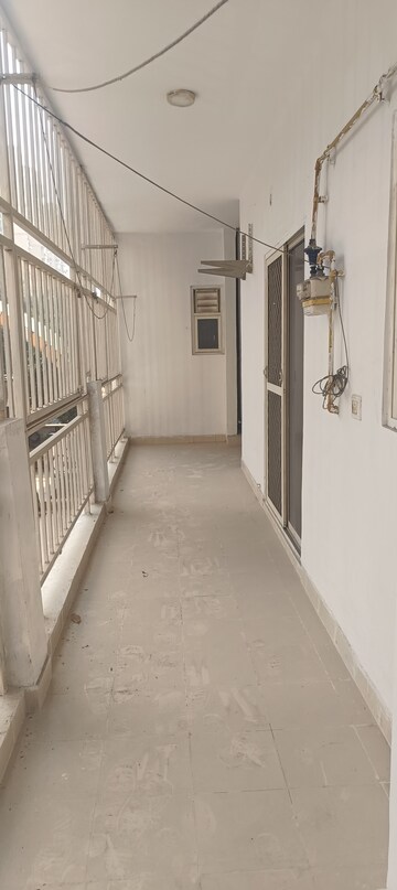 Room in 2 BHK Apartment at Gardenia Gateway, Sector 75 – for Rent