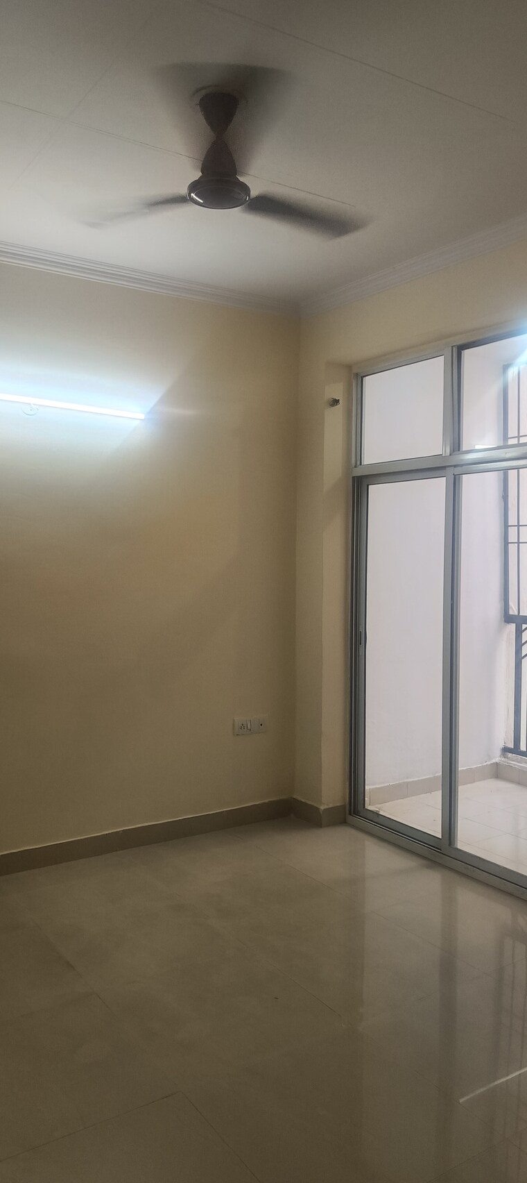 Room, skytech-matrott 2 Bedroom 1015 Sq.Ft. Apartment In Sector 76 Noida 9516878