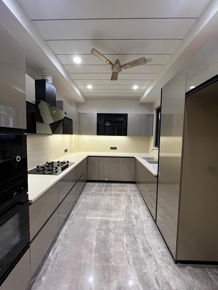 Kitchen, ss-southend-floors 4 Bedroom 280 Sq.Yd. Builder Floor In South City 2 Gurgaon 9516894