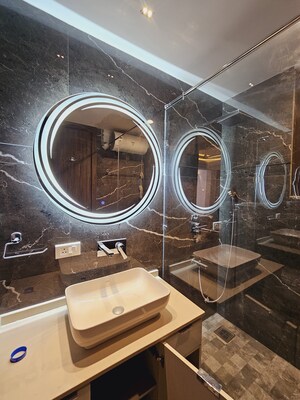 Attached Bathroom in 4 BHK Builder Floor at SS Southend Floors, South City 2 – for Sale