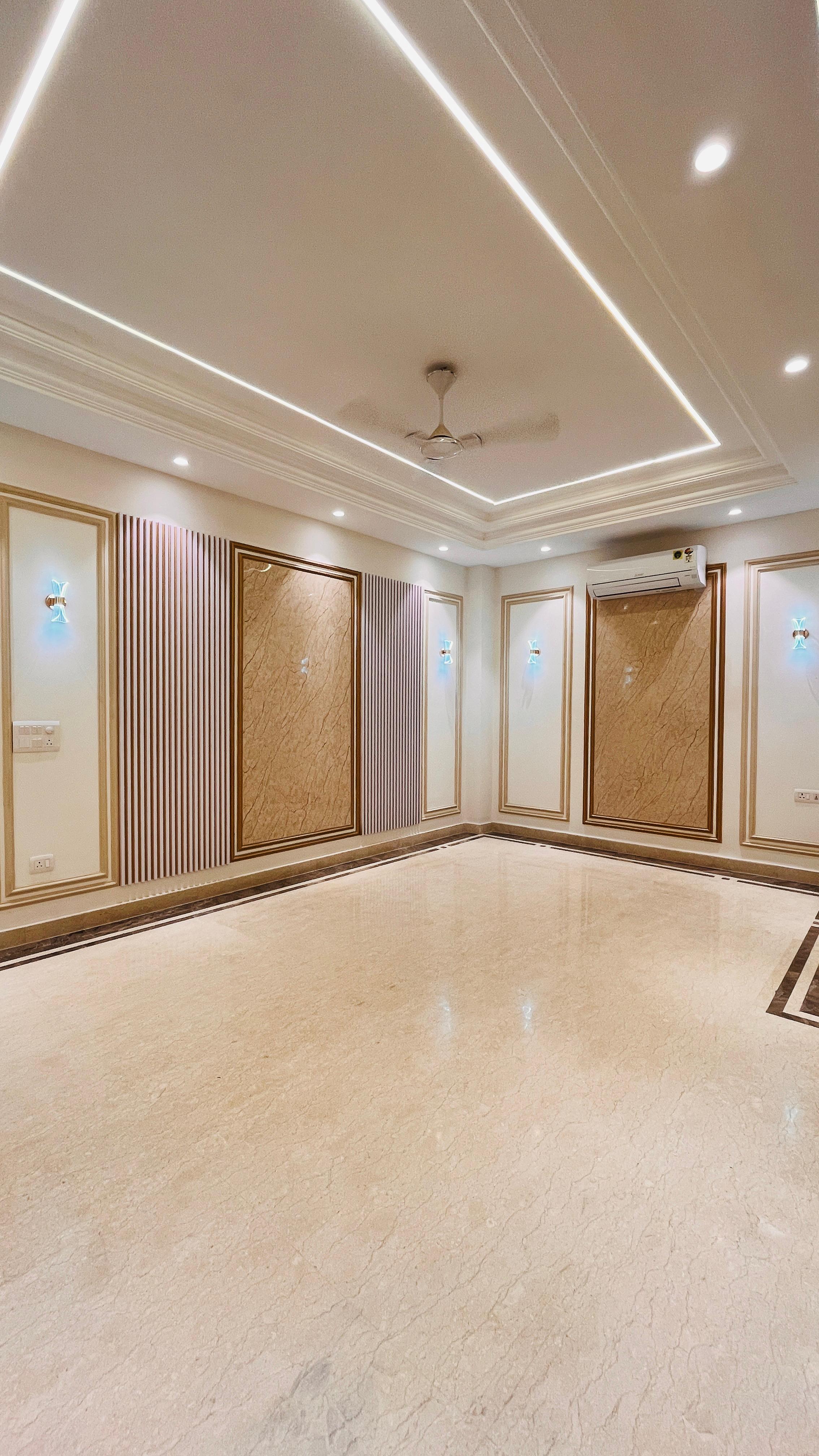 3 BHK 2501 Sq.Ft. Builder Floor in Ansal Api Versalia 2