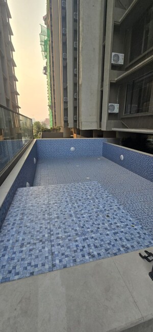 2 BHK Apartment For Rent in Gurukrupa Nirmalam, Bandra East