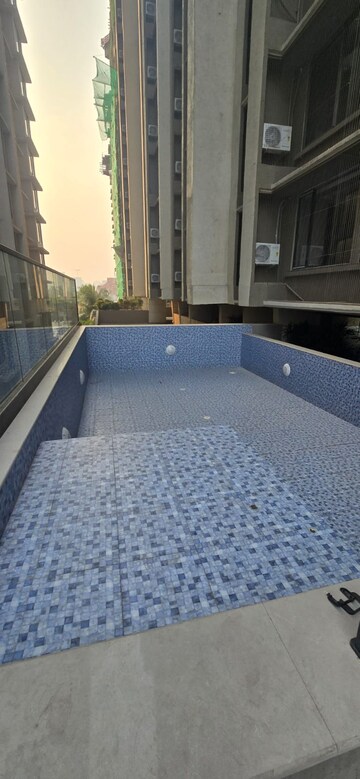 2 BHK Apartment For Rent in Gurukrupa Nirmalam, Bandra East