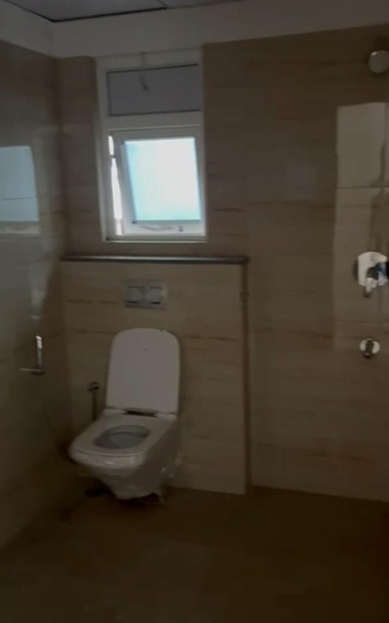 Bathroom, rajapushpa-provincia 3 Bedroom 1865 Sq.Ft. Apartment In Narsingi Hyderabad 9517026