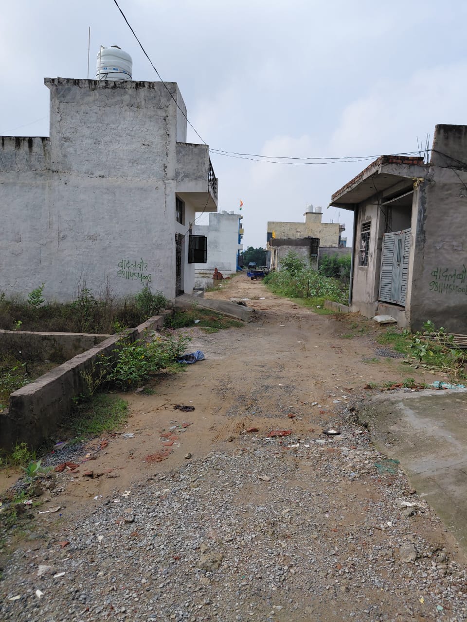 Plot For Sale in Bhondsi