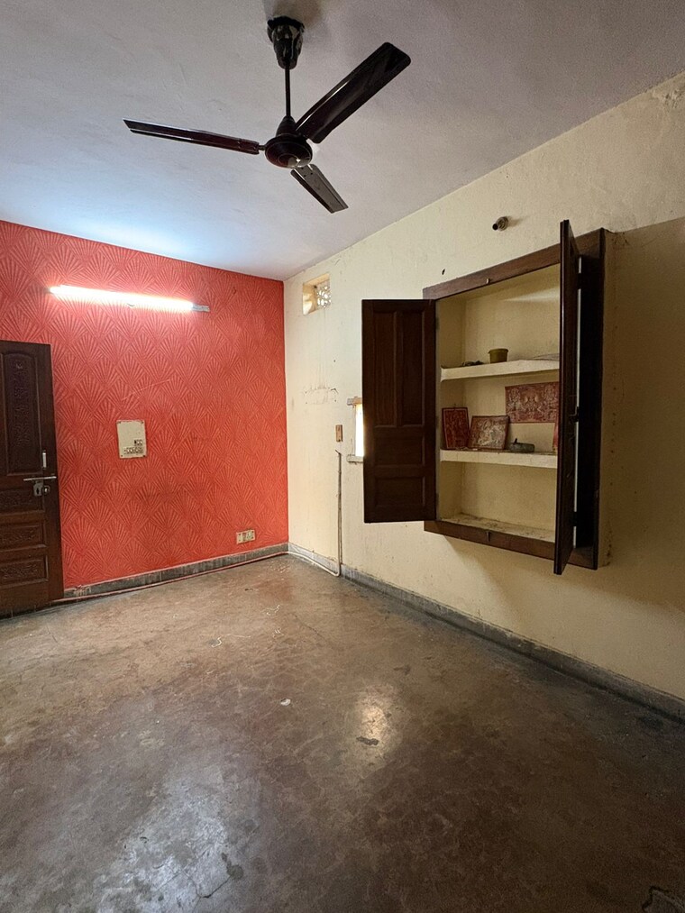 Room, saket 1 Bedroom 450 Sq.Ft. Builder Floor In Saket Delhi 9517224