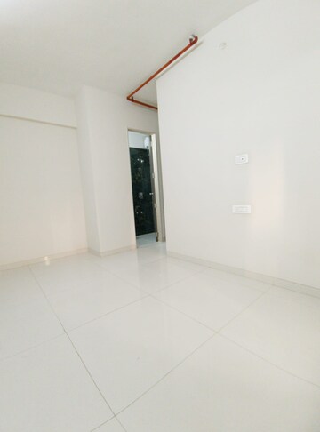 Room in 1 BHK Apartment at Unique Ivana, Mira Road – for Sale