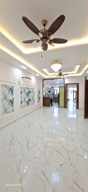 Living Room in 3 BHK Builder Floor at Fidato Honour Homes, Sector 89 – for Sale