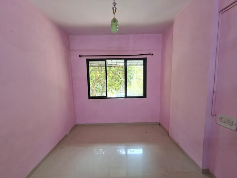 Room, veda-chs 1 RK 240 Sq.Ft. Apartment In Ic Colony Mumbai 9517235