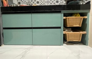 Furnished Amenities in 2 BHK Apartment at Kothrud – for Sale