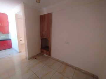 Furnished Amenities in 2 BHK Apartment at Sector 5 – for Rent