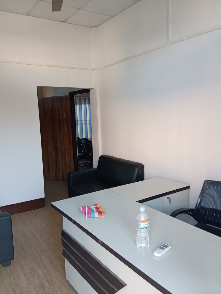 Team Area, zoo tiniali Commercial Office Space 400 Sq.Ft. In Zoo Tiniali Guwahati 9517277