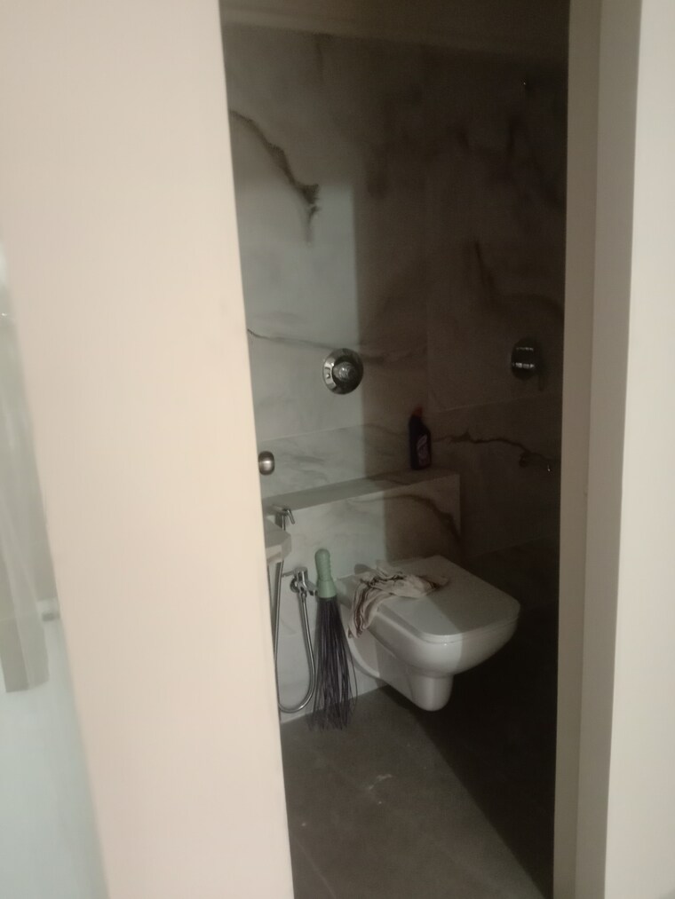 Bathroom, omkara-unchai 2 Bedroom 644 Sq.Ft. Apartment In Borivali West Mumbai 9517249