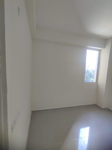 Room in 3 BHK Apartment at Conscient Habitat Residences, Sector 78 – for Sale