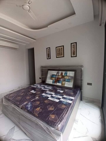 Bedroom in 2 BHK Apartment at Saket – for Rent