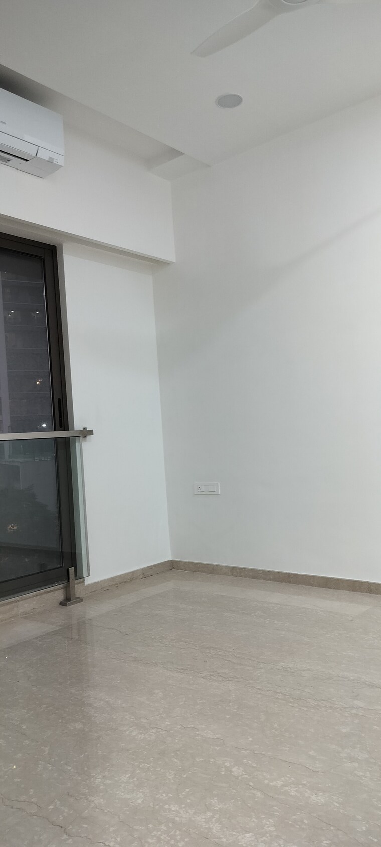 Room, kalpataru-magnus 3 Bedroom 1375 Sq.Ft. Apartment In Bandra East Mumbai 9517441