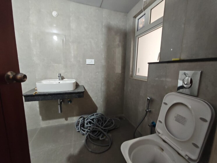 Bathroom, aurobindo-the-regent 3 Bedroom 1497 Sq.Ft. Apartment In Kondapur Hyderabad 9517616