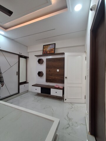 Bedroom in 3 BHK Apartment at Kondapur – for Rent