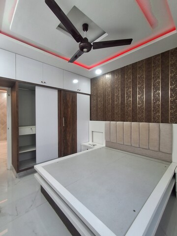 Bedroom in 3 BHK Apartment at Kondapur – for Rent