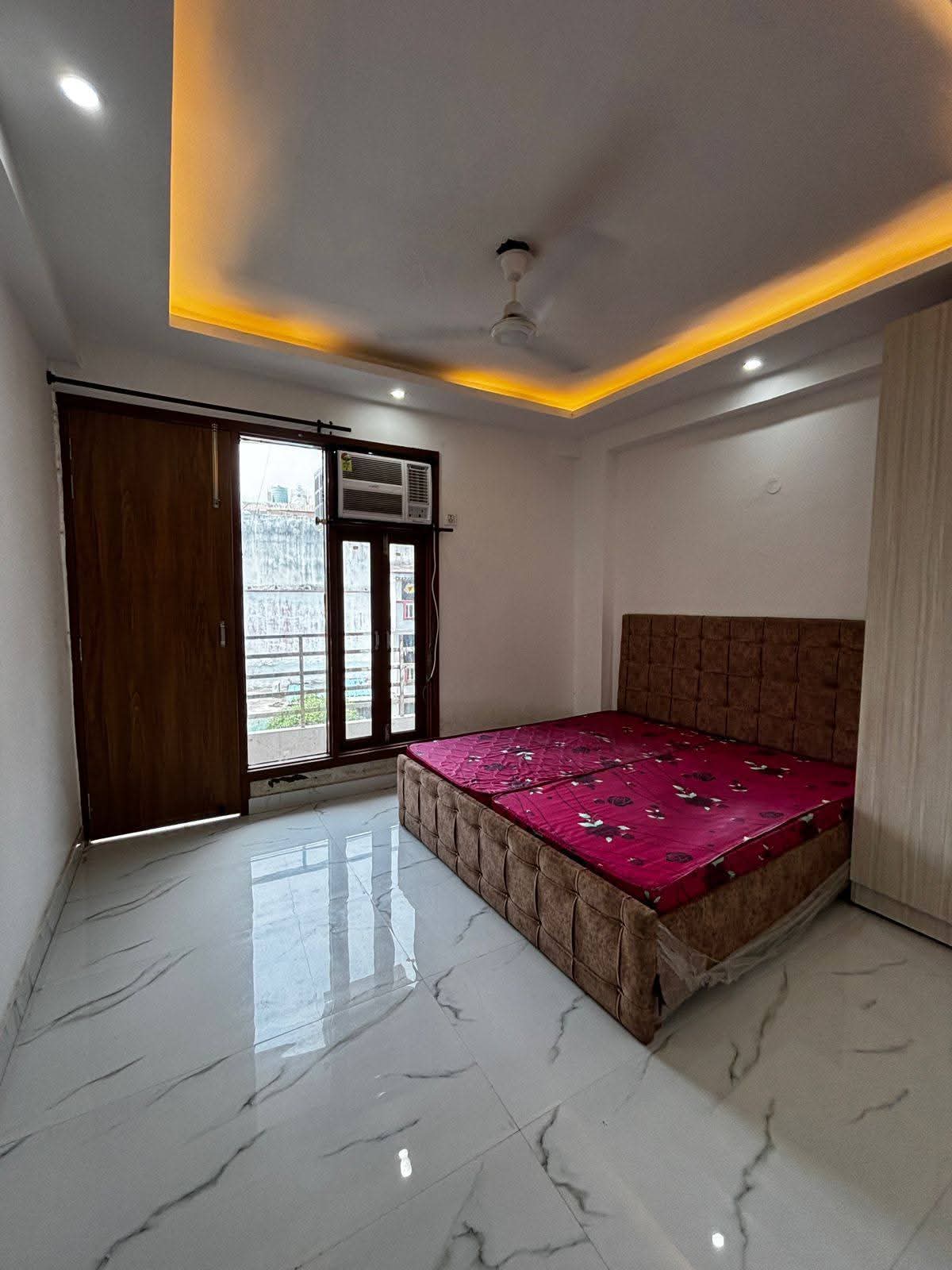 2 BHK Apartment For Rent in Saket