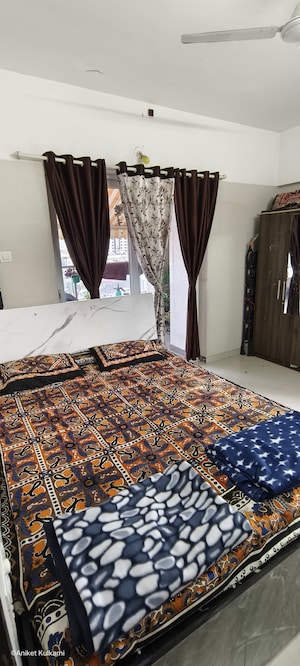 Bedroom in 2 BHK Apartment at Kothrud – for Sale