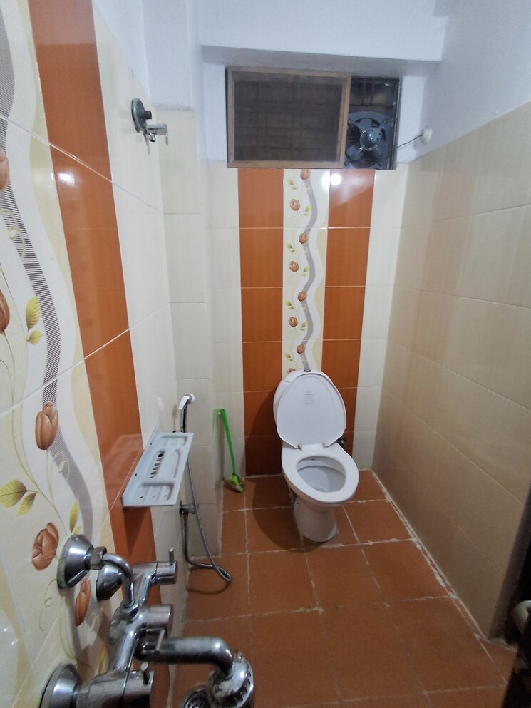 Bathroom, kondapur 3 Bedroom 1800 Sq.Ft. Apartment In Kondapur Hyderabad 9517795
