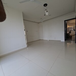 Room in 2 BHK Apartment at Lotus Unity, Versova – for Rent