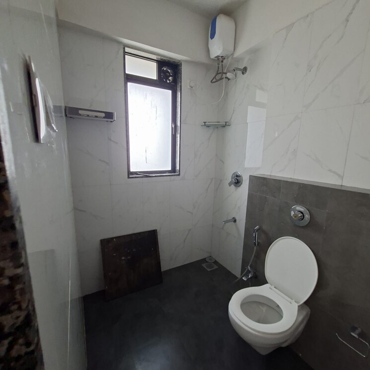 Bathroom, lotus-unity 2 Bedroom 735 Sq.Ft. Apartment In Versova Mumbai 9517718