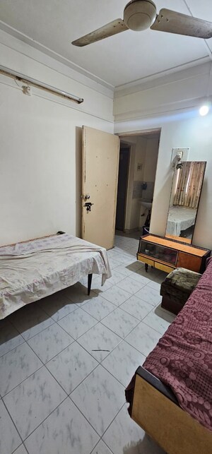 Bedroom in 2 BHK Apartment at Giridhar Chandraneel Apartment, Bavdhan – for Rent