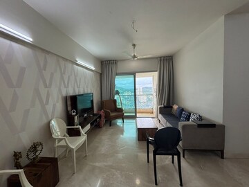 Team Area in 4 BHK Apartment at DB Woods, Goregaon East – for Rent