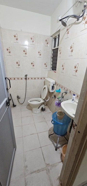 Bathroom in 2 BHK Apartment at Shanti Vihar, Bavdhan – for Rent