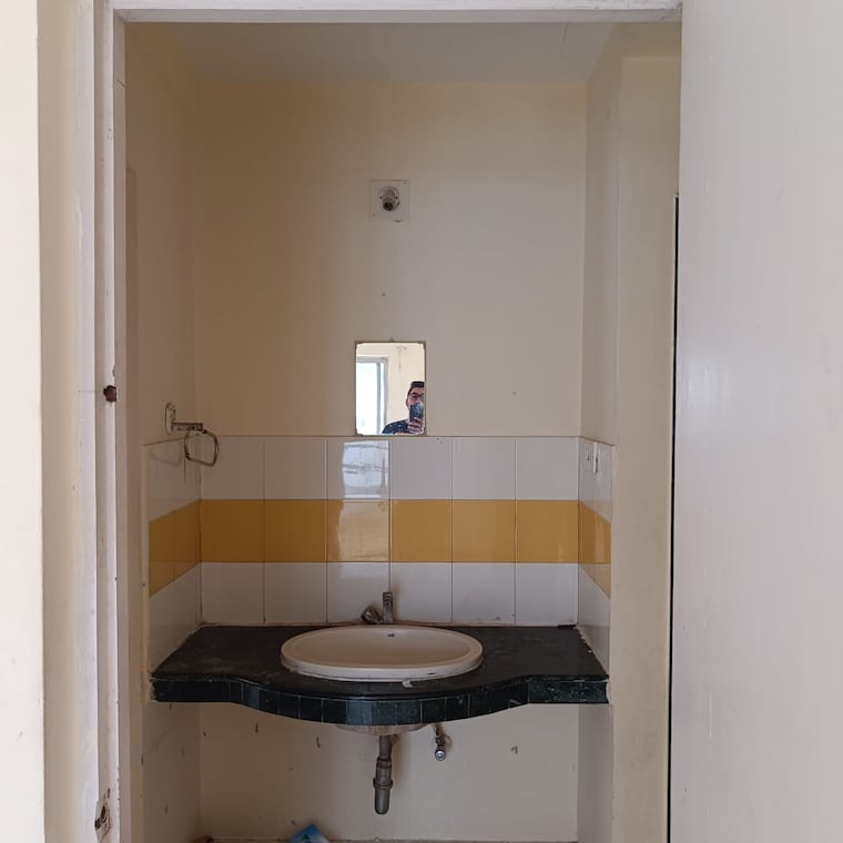 Bathroom, shanti-vihar 2 Bedroom 1000 Sq.Ft. Apartment In Bavdhan Pune 9517818