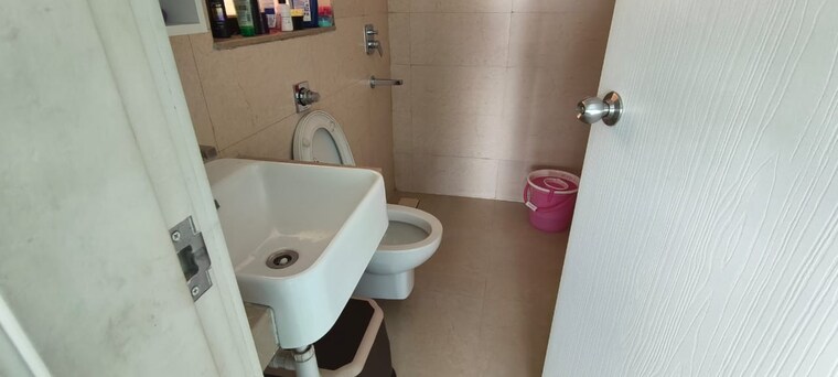 Bathroom, runwal-bliss 2 Bedroom 687 Sq.Ft. Apartment In Kanjurmarg East Mumbai 9517804