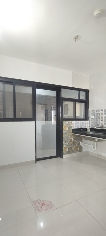 Room in 2 BHK Apartment at Magarpatta Pancham Apartment Dhayari, Dhayari – for Rent