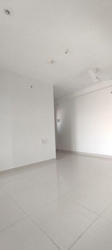 Room in 2 BHK Apartment at Magarpatta Pancham Apartment Dhayari, Dhayari – for Rent