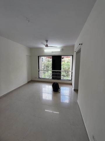 Room in 2 BHK Apartment at Mahavir Kanti Avenue, Nalasopara East – for Rent