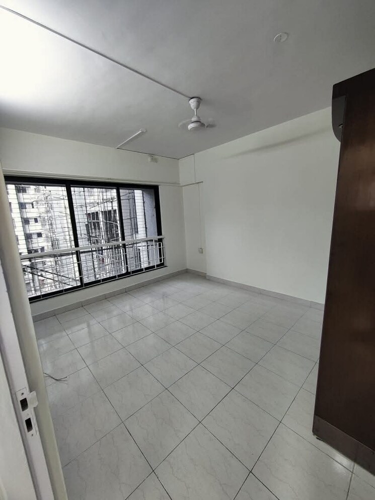 Room, mahavir-kanti-avenue 2 Bedroom 920 Sq.Ft. Apartment In Nalasopara East Palghar 9517901