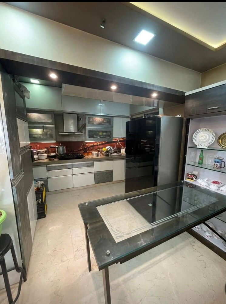 Kitchen, runwal-plaza 3 Bedroom 1100 Sq.Ft. Apartment In Vartak Nagar Thane 9517993