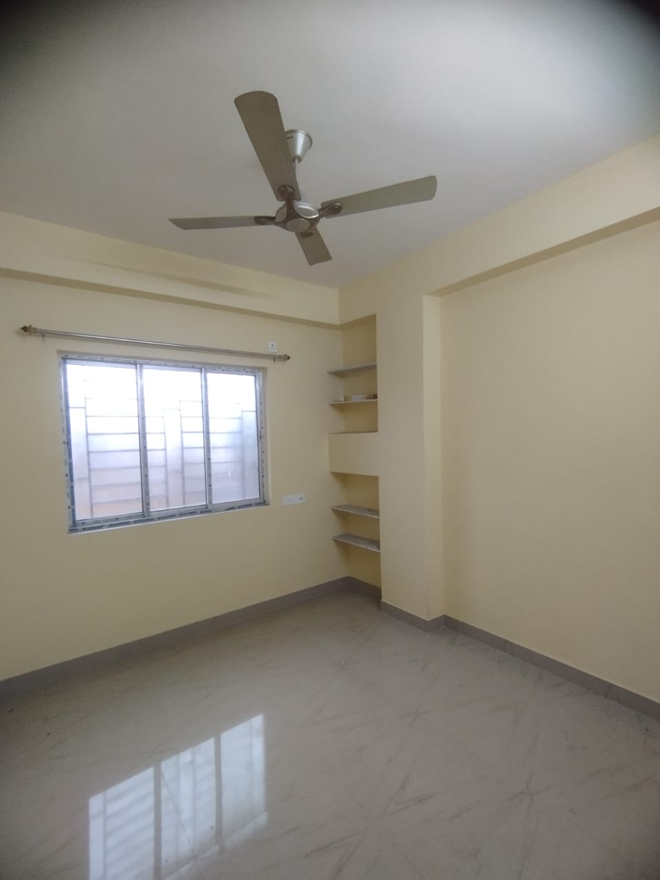 2 BHK Apartment For Sale in Individual Apartment