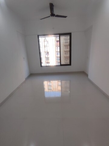 Room in 2 BHK Apartment at Argent Silver Arch CHS, Chembur – for Rent