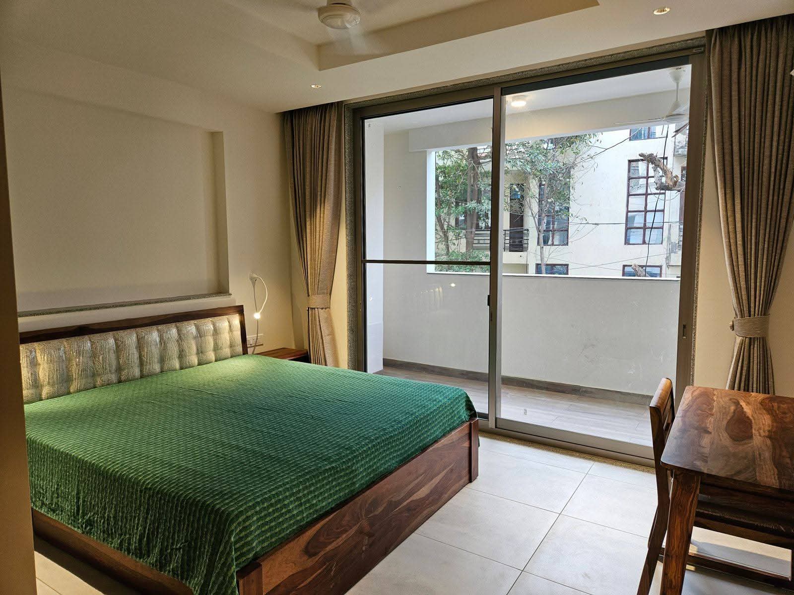 2 BHK + Pooja Room 1352 Sq.Ft. Builder Floor in Unitech Cyber Park