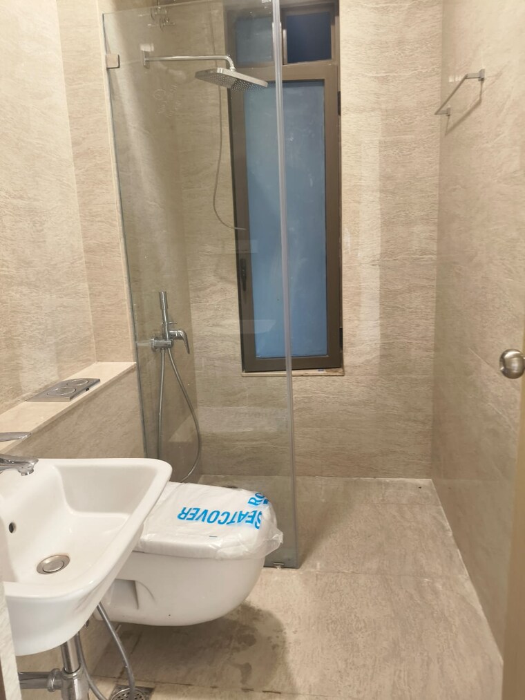 Bathroom, kalpataru-sparkle 3 Bedroom 1350 Sq.Ft. Apartment In Bandra East Mumbai 8077732
