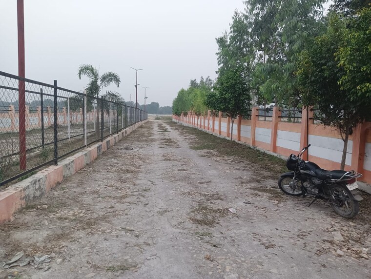 undefined, mohanlalganj  1250 Sq.Ft. Plot In Mohanlalganj Lucknow 9518101